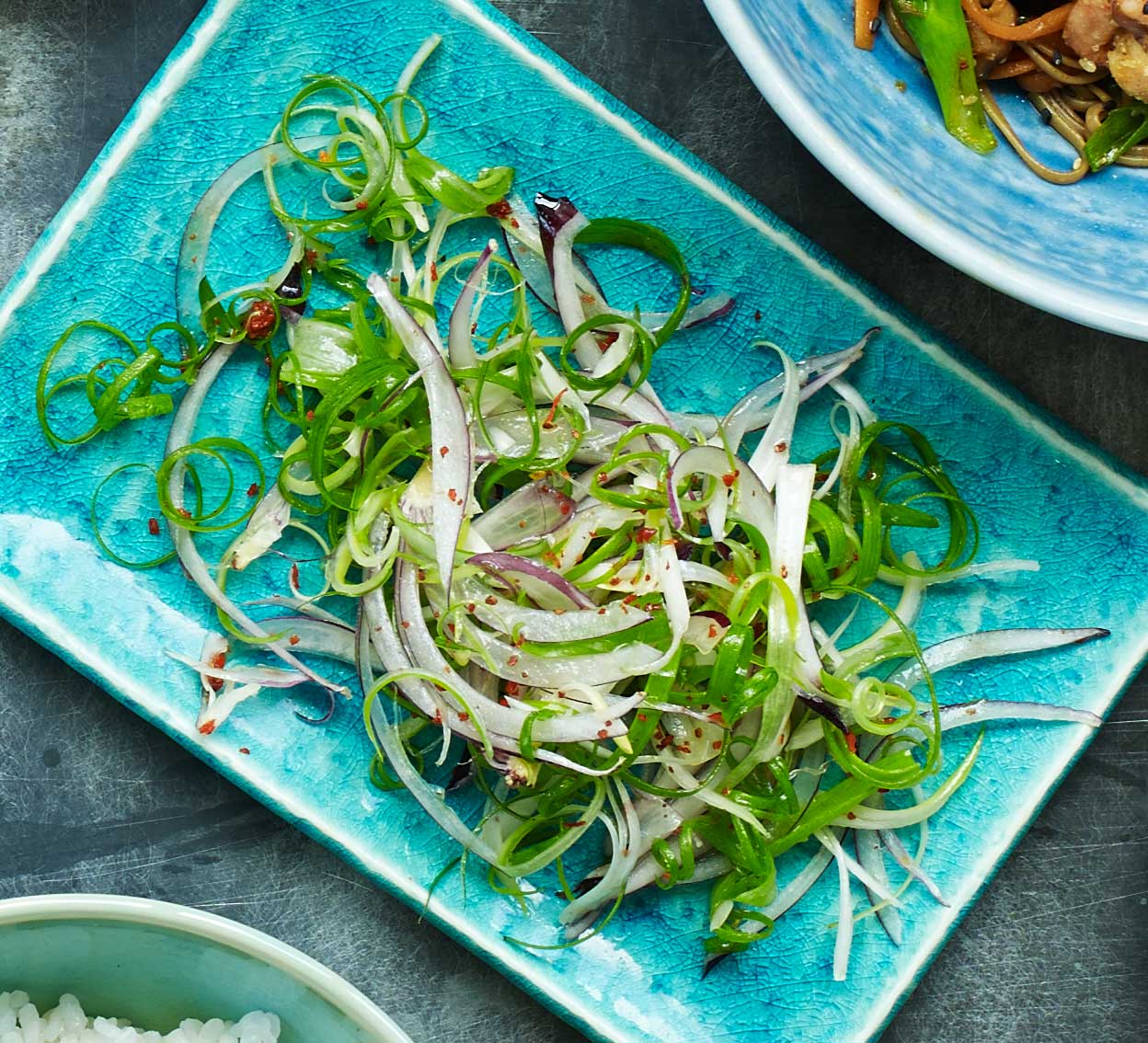 Spicy spring onion salad