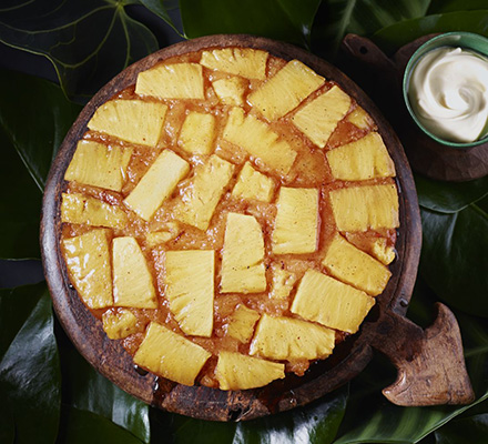 Cinnamon pineapple upside-down cake