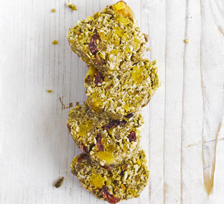 Apricot & seed protein bar
