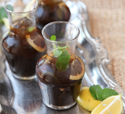 Sparkling tamarind iced tea