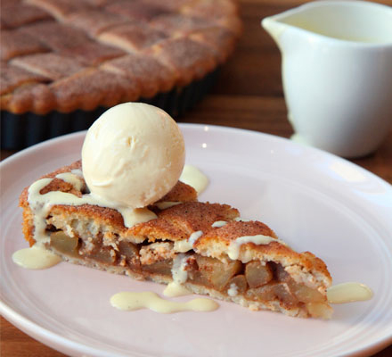 Perfect-for-sharing apple pie