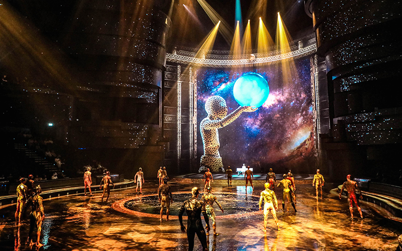 La Perle celebrates 500 shows with a dinner and show deal for AED 500