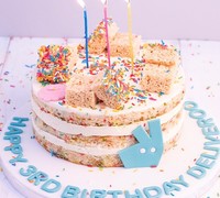 Deliveroo is offering free cake to UAE residents for ONE DAY ONLY!
