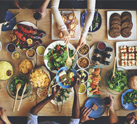 Give back with Du’s food box scheme this Ramadan