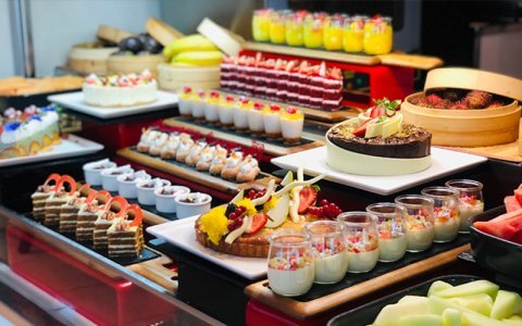 Check out this amazing 2 for 1 deal at SIX buffet nights this April!