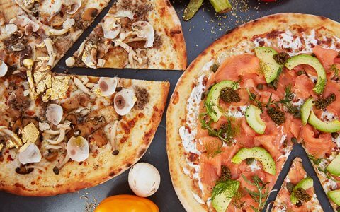 Free pool access when you enjoy lunch at Cleo’s Table this summer