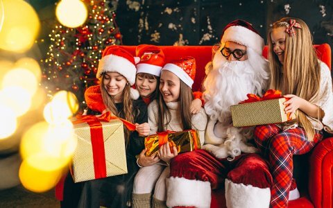 The kids are going to LOVE this Christmas Day brunch at Al Bahou