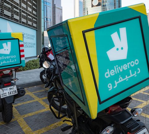 Deliveroo now offers household groceries and contact-free delivery