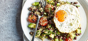 South American-style quinoa with fried eggs