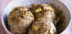 Healthy banana & peanut butter ice cream