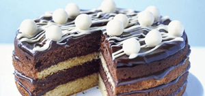 White & dark chocolate cake
