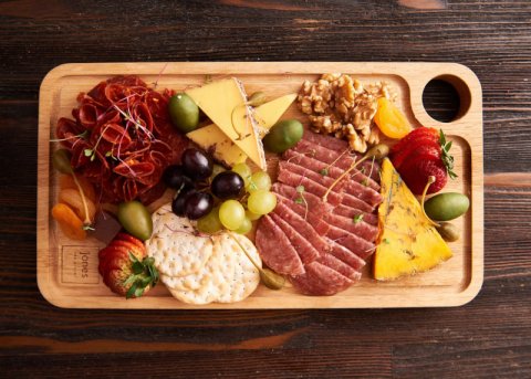 The Winter Terrace at Emirates Golf Club is now open