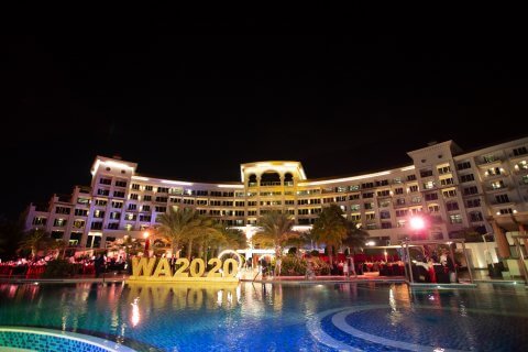 Have a merry holiday season at Waldorf Astoria Dubai Palm Jumeirah