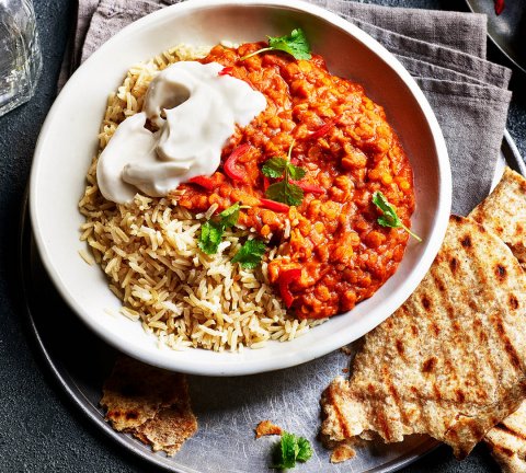 Marks & Spencer expands organic food range