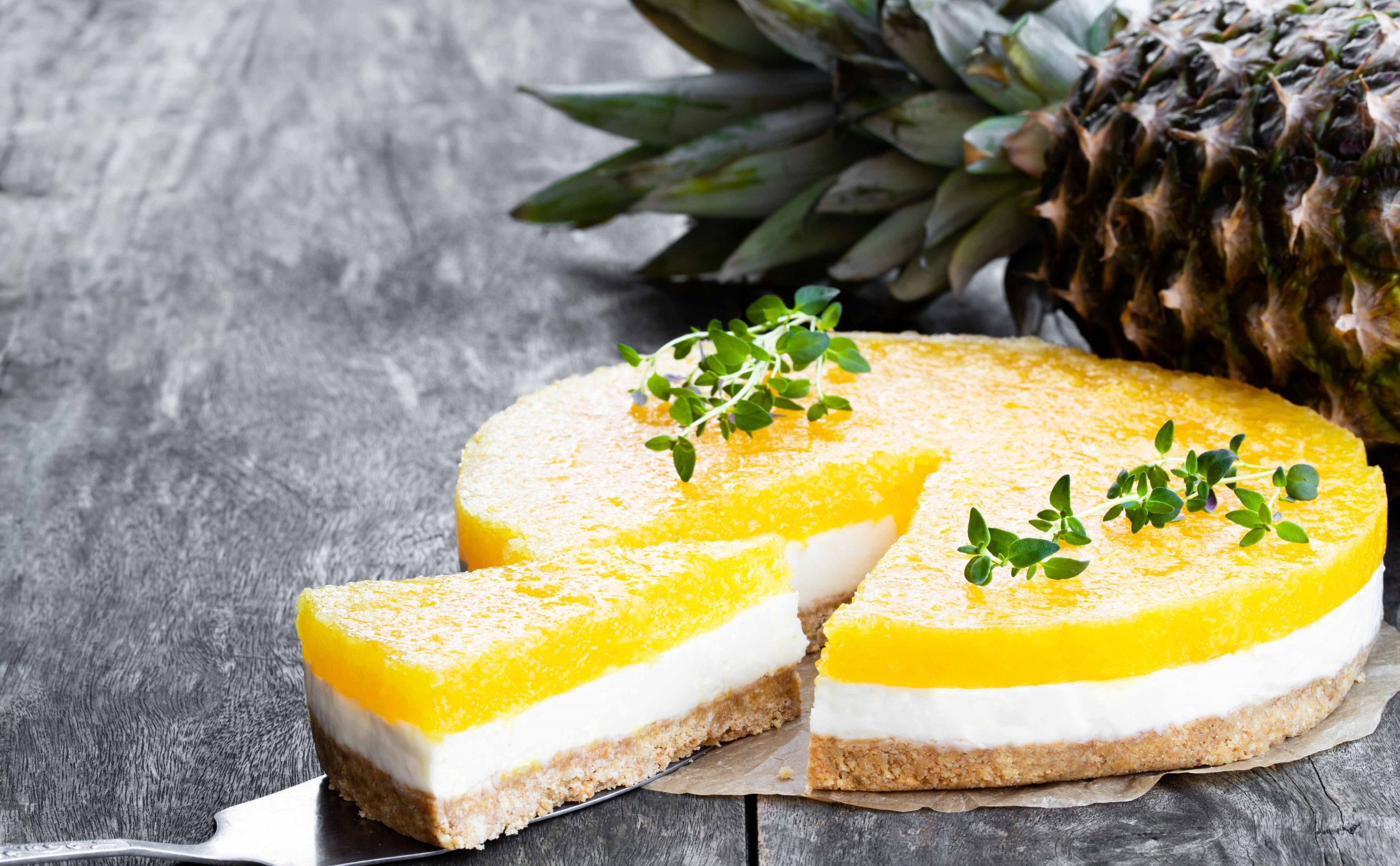 Mascarpone & pineapple cheesecake 