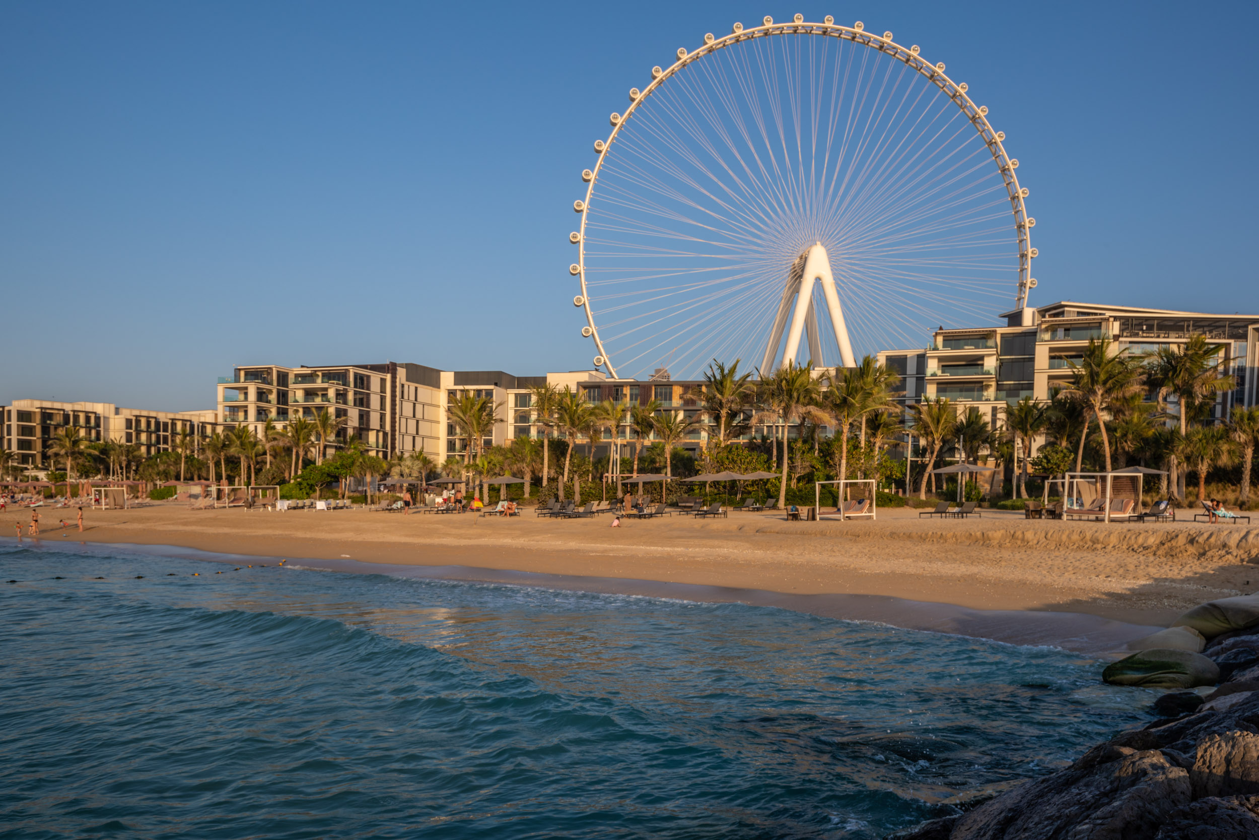 Neptune Pool and Beach, Caesars Palace Dubai