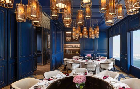 Receive dining benefits at Mandarin Oriental