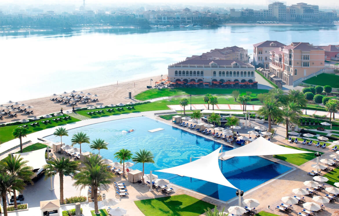 The Ritz-Carlton Abu Dhabi, Grand Canal Pool-Beach view (5)