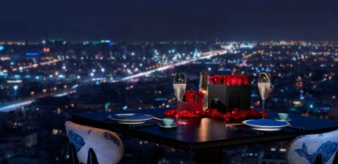 Exquisite dining and glittering New Year celebrations at Four Seasons Hotel Kuwait at Burj Alshaya