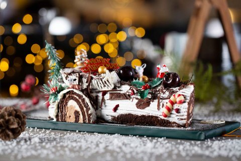 A world of festive wonder at Al Jaddaf Rotana Suite Hotel