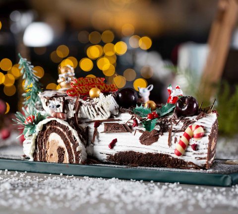 A world of festive wonder at Al Jaddaf Rotana Suite Hotel