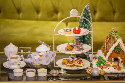 Perfectly crafted Christmas Afternoon Tea at Dukes The Palm, a Royal Hideaway Hotel