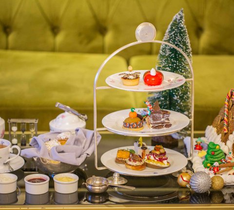 Perfectly crafted Christmas Afternoon Tea at Dukes The Palm, a Royal Hideaway Hotel