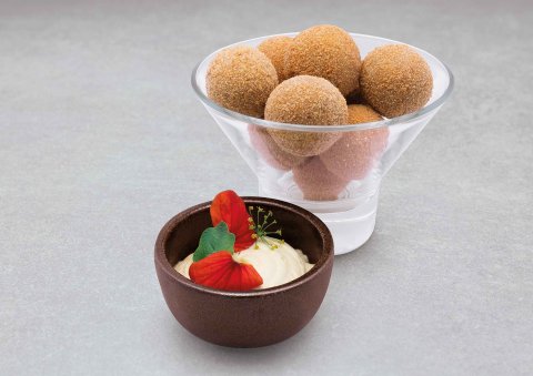 Review: Schengen Lounge, Luxembourg Pavilion, Expo 2020