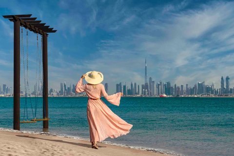 Discover luxury at Anantara World Islands Dubai Resort