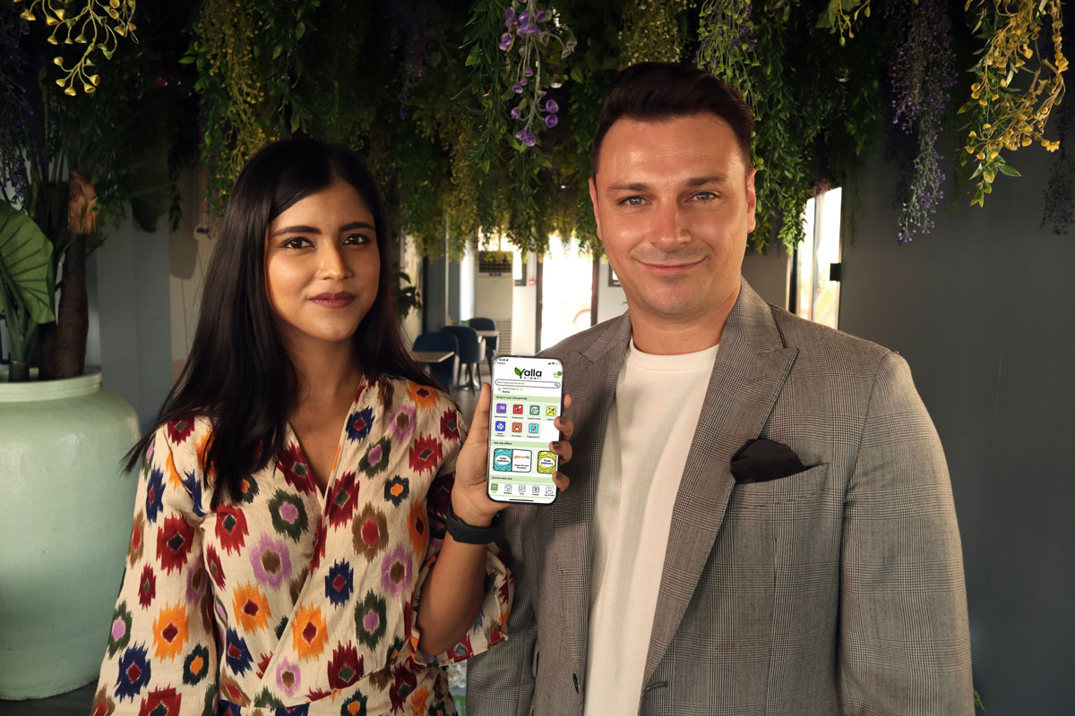 L-R: Aarohi Surya, Co-Founder and Gavin England, CEO and Co-founder, Yalla Veggie app