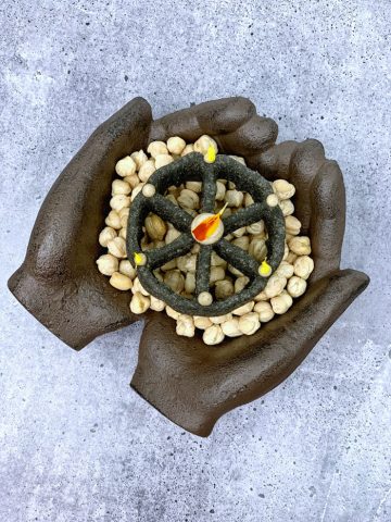 Le Guépard to a host Four Hands Dinner for two evenings only