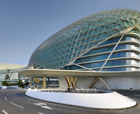 Experience the world with the TWENTY-FOUR-SEVEN menu at Garage, W Abu Dhabi – Yas Island