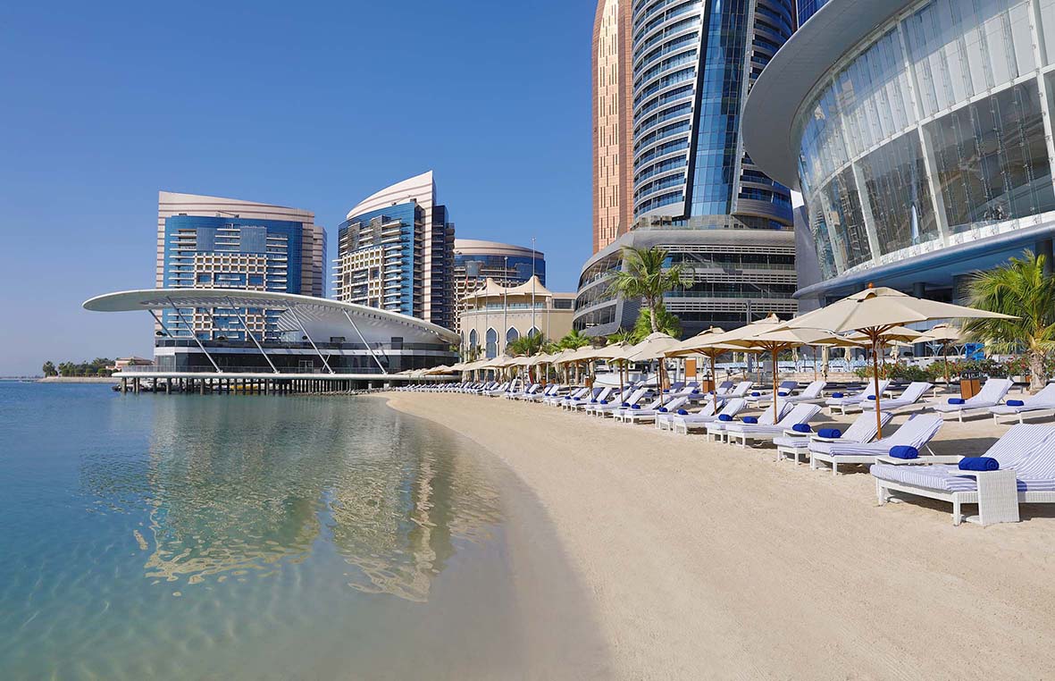 AUHETCI - Beach Review: Conrad Abu Dhabi Etihad Towers