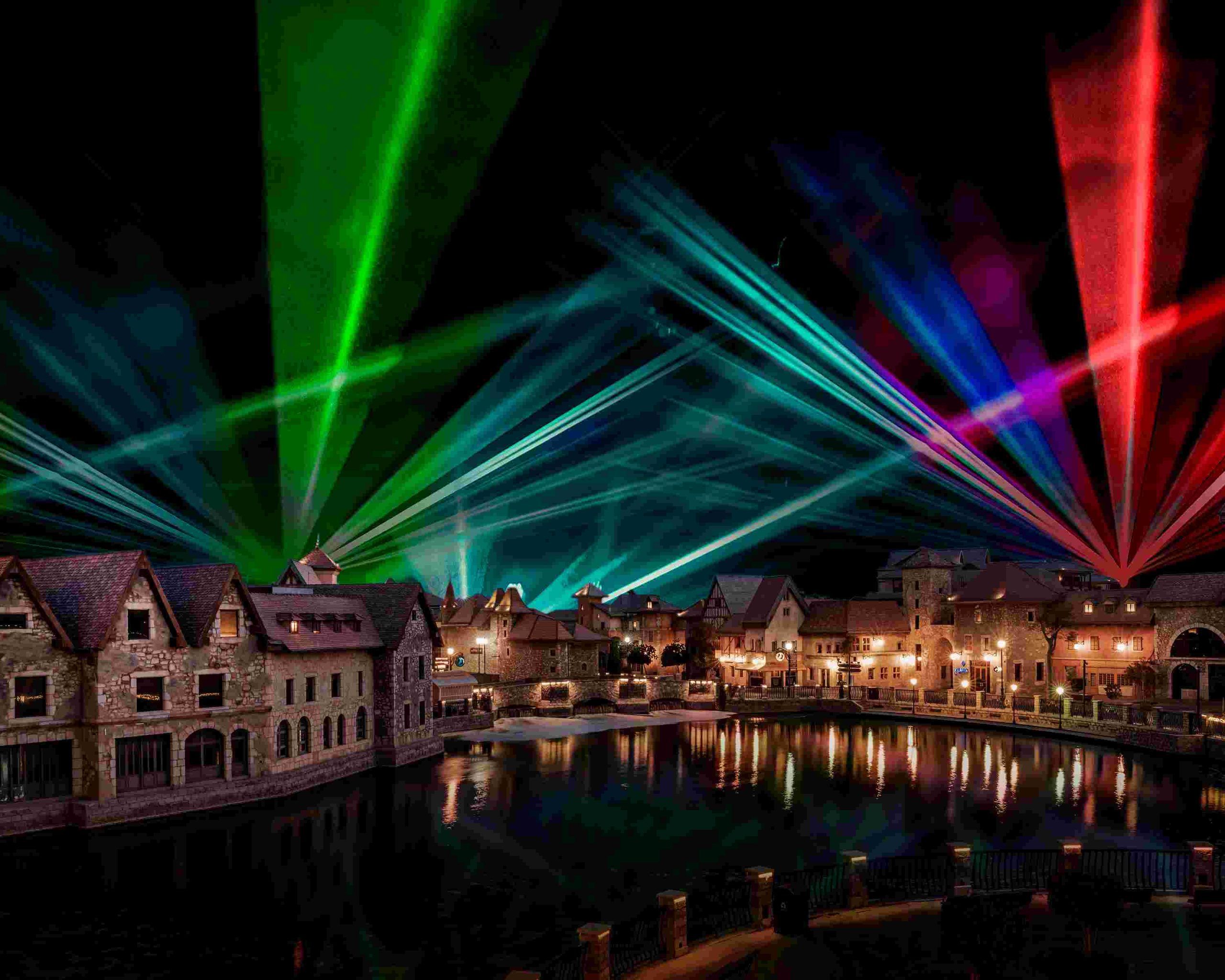 Imagen del espectáculo de láser diario de Riverland Dubai
