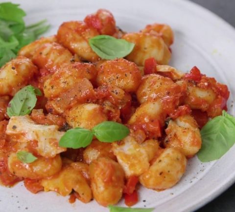 How to make Gnocchi & tomato bake