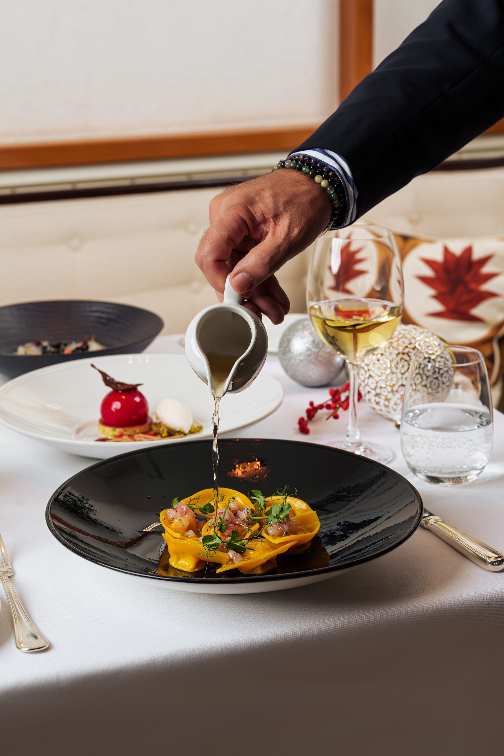 Christmas Eve Dinner_Cafe Milano Four Seasons Hotel Abu Dhabi at Al Maryah Island