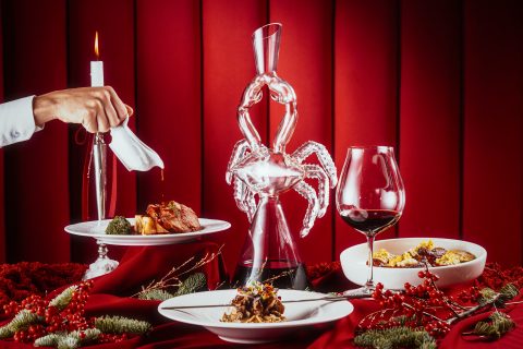 A luxurious festive journey awaits at La Niña