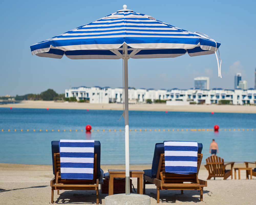 Aprons and Hammers Beach House to reopen at Shoreline 10