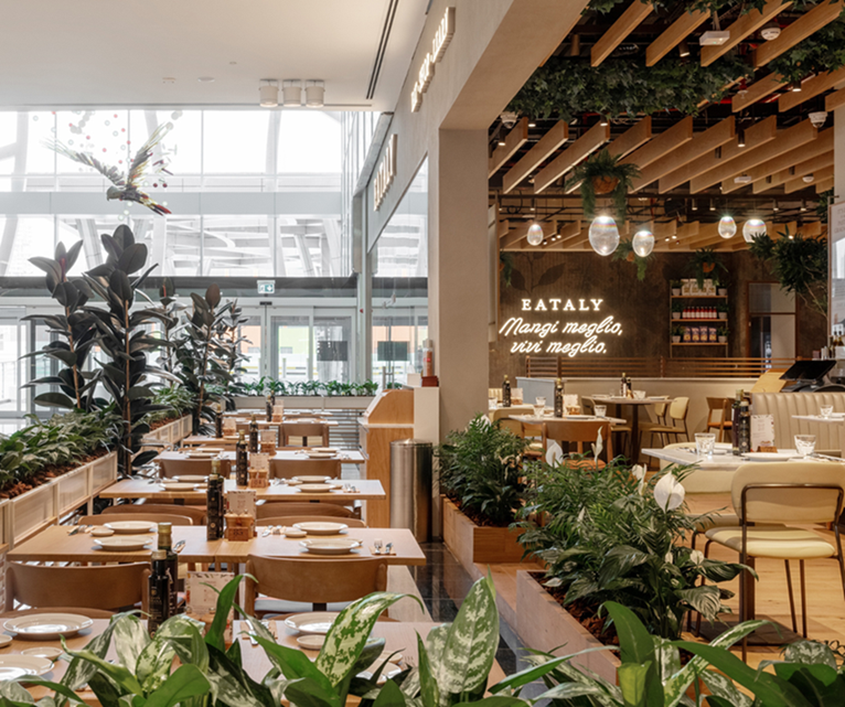 Los residentes de Abu Dhabi ahora podrán disfrutar de comida recién preparada y una experiencia culinaria italiana de alta calidad a través del extenso menú de la tienda. Los residentes de Abu Dhabi ahora podrán disfrutar de comida recién preparada y una experiencia culinaria italiana de alta calidad a través del extenso menú de la tienda.