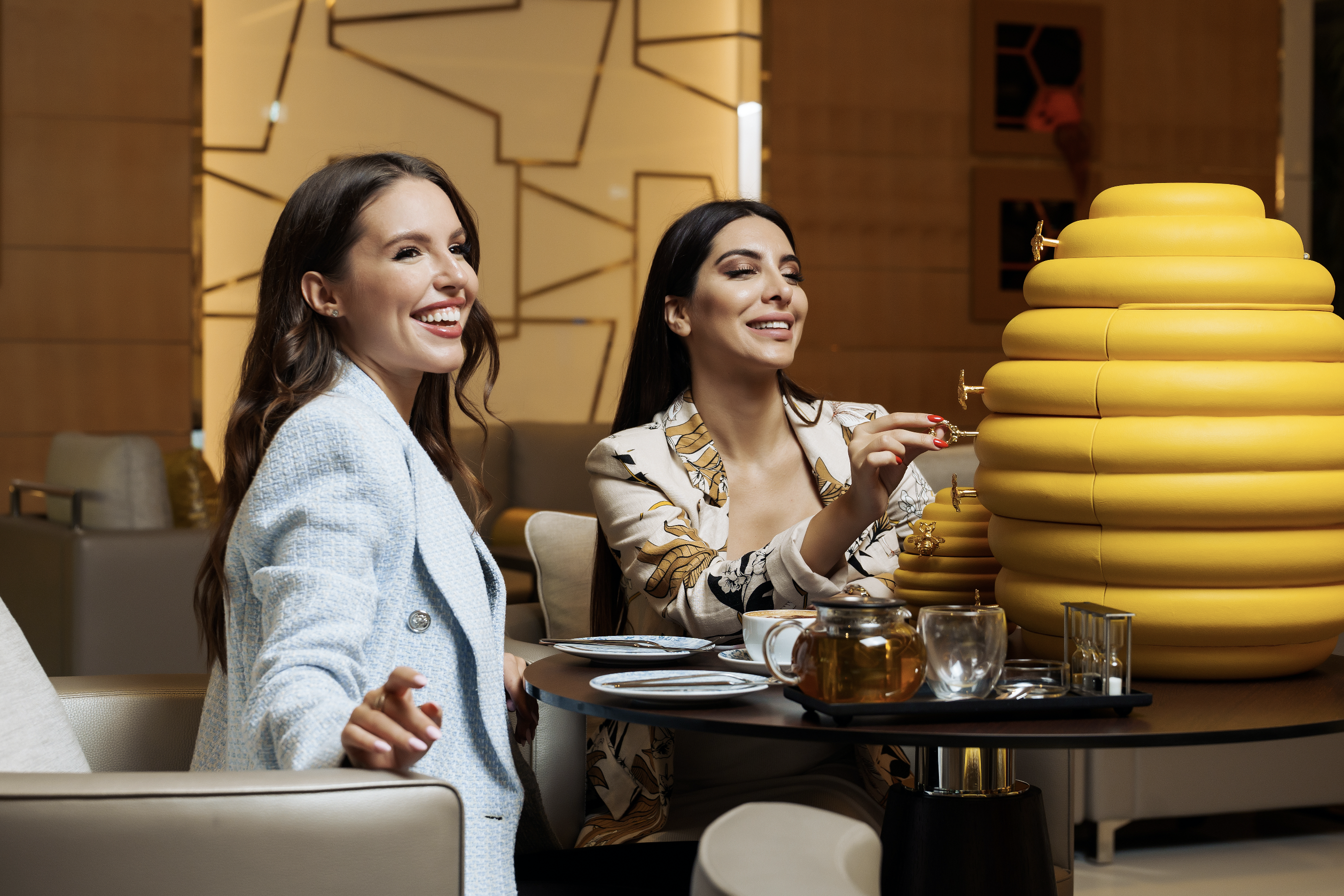 SocialBee Afternoon Tea Hilton Dubai Palm Jumeirah restaurants