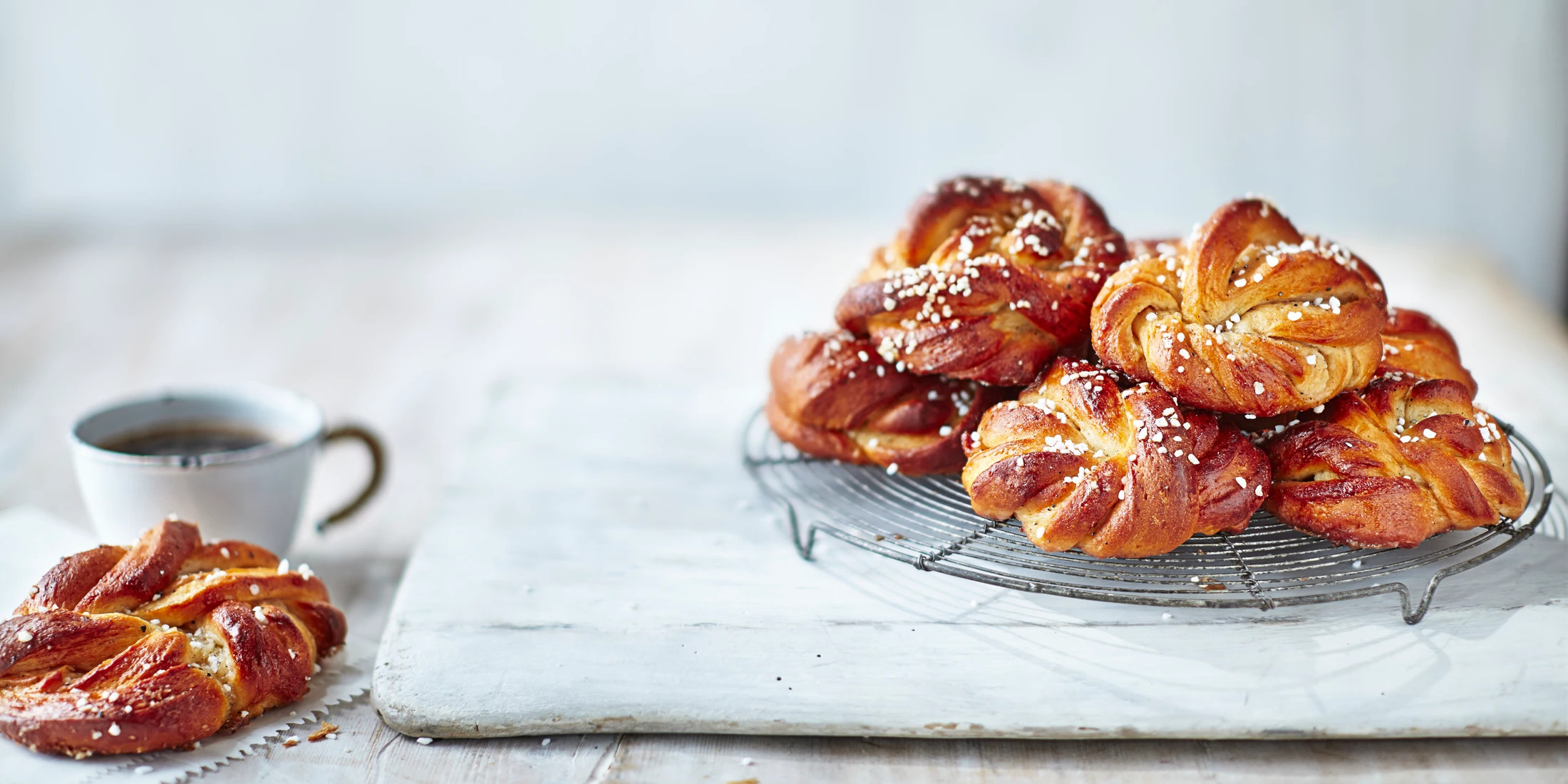 Bollos de pastel con cardamomo