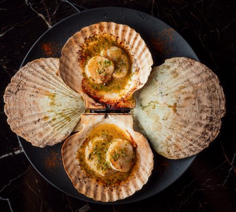 Hokkaido scallops with garlic butter and yuzu pepper