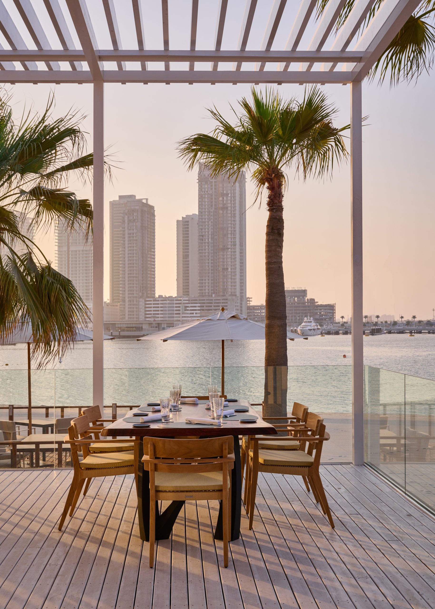 OO_RoyalMirage_FB_Beach_Bar__Terraza_parrilla_Atardecer_12