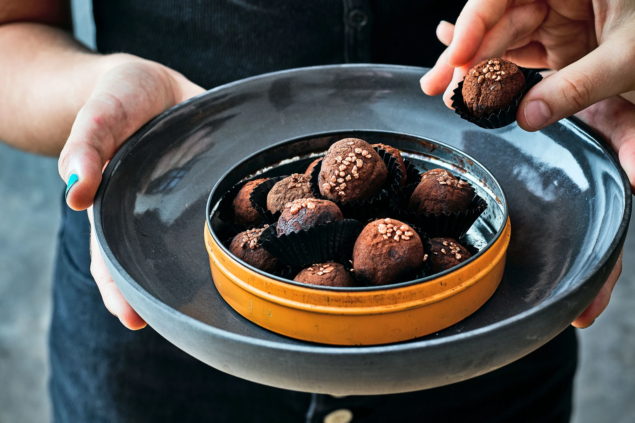 Trufas-sorpresa-espeluznantes-e6175ef Aperitivos para la fiesta de Halloween