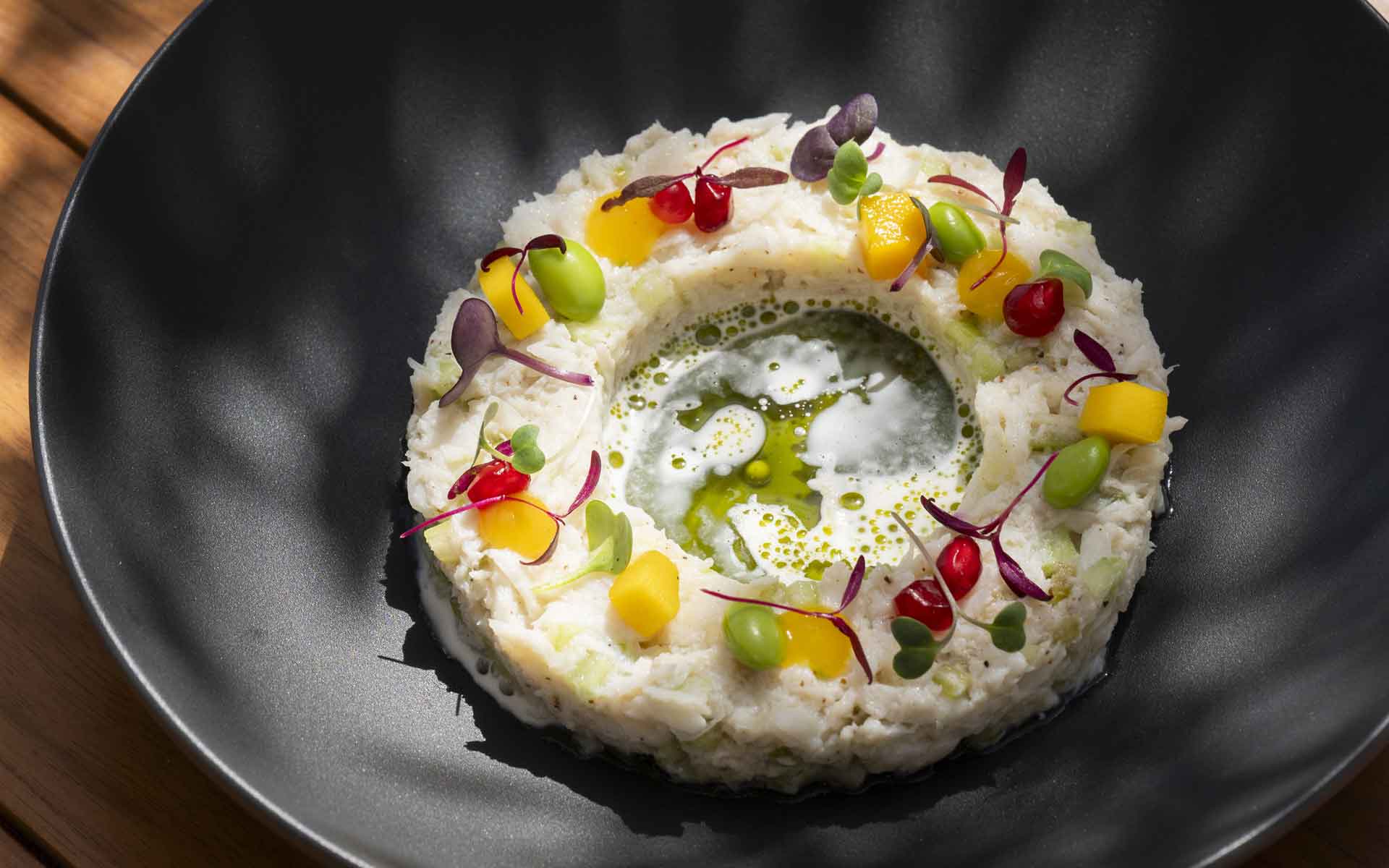 Anantara_Mina_Al_Arab_Resort_Food_Beach_House_Crab_Salad_1920x1200 Anantara_Mina_Al_Arab_Resort_Food_Beach_House_Crab_Salad_1920x1200