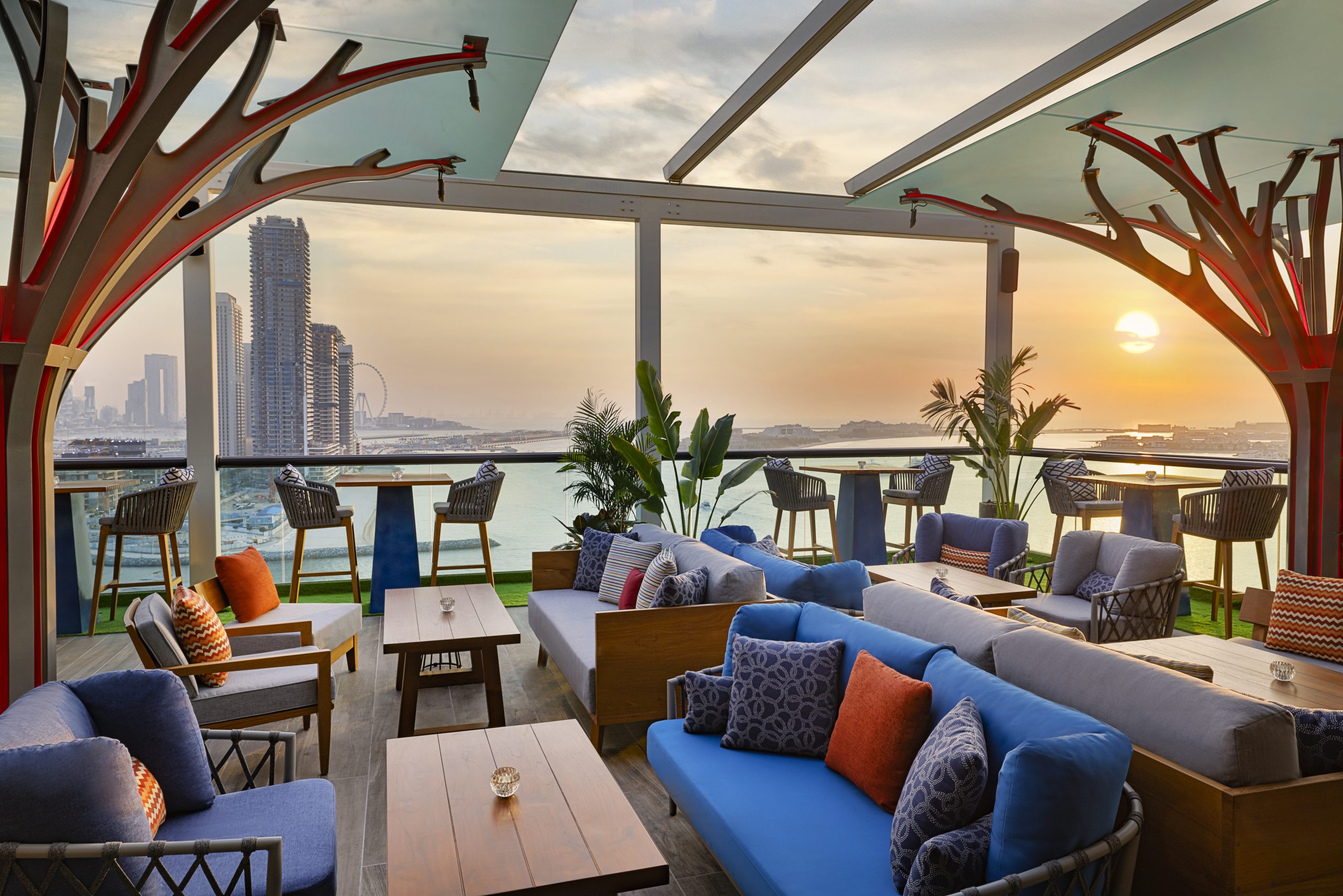 Atardecer en la terraza al aire libre DXBPJ Above Eleven