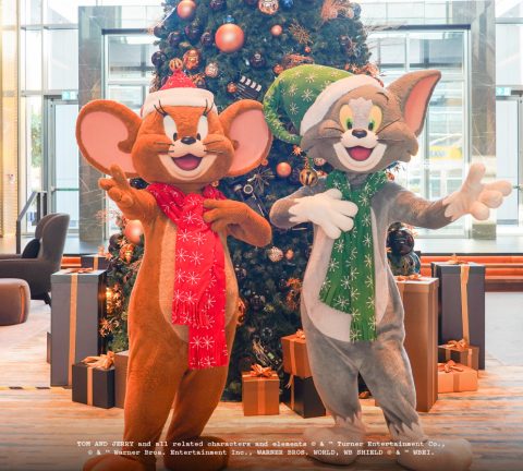 Jingle all the way to the WB™ Abu Dhabi, Curio Collection by Hilton