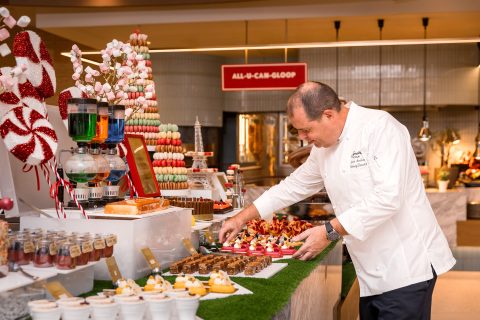 Summer dining at Fairmont The Palm