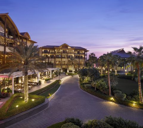 Experience a tropical Christmas brunch at Lū’Wow by Family Brunch Dubai