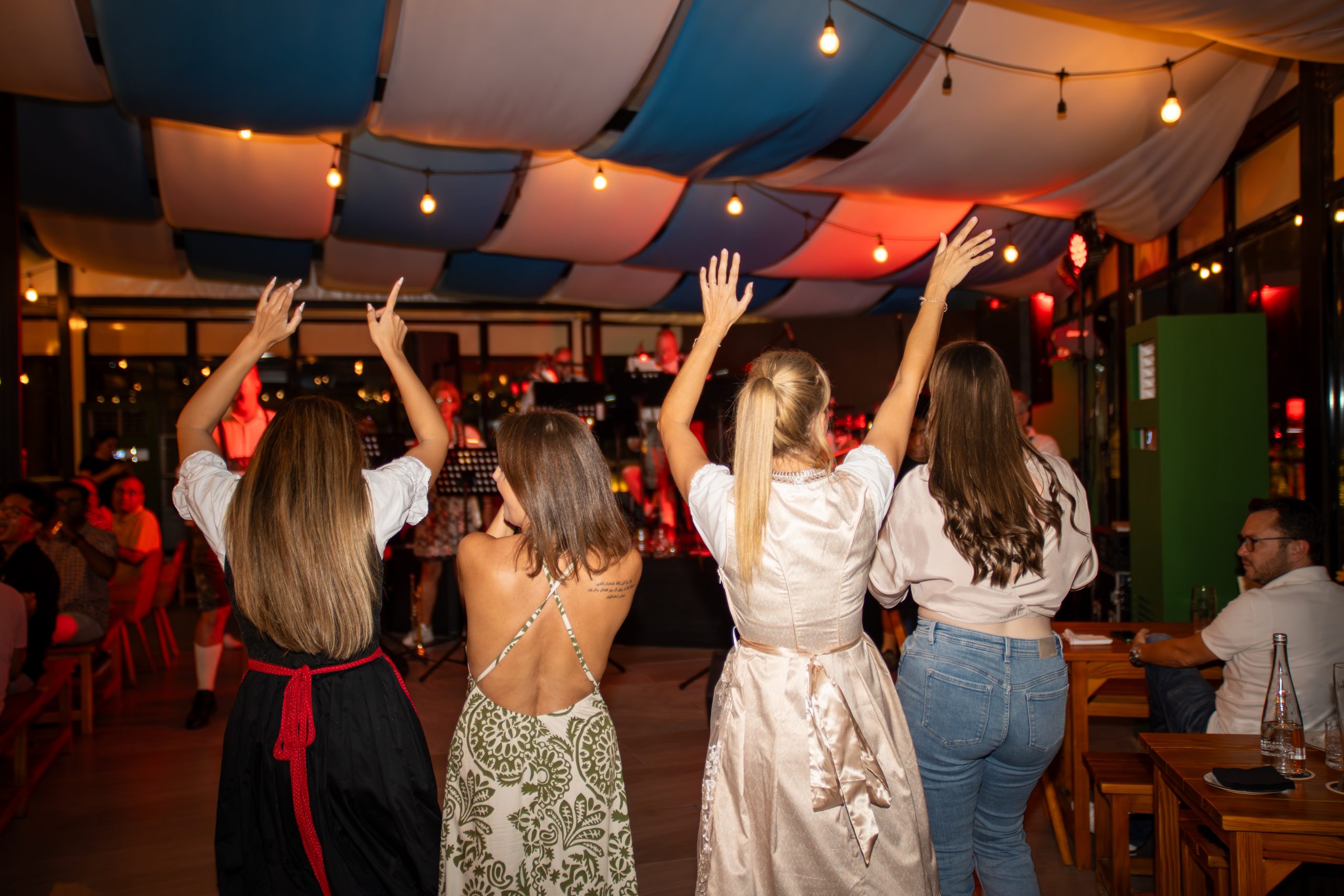 FESTIVE 25_Ernst Biergarten_Ernst Biergarten 6